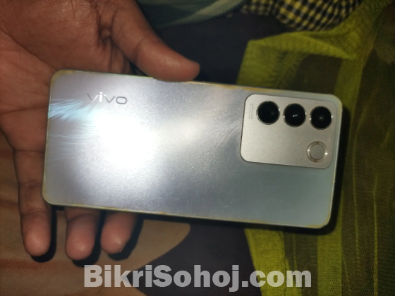 Vivo v27e